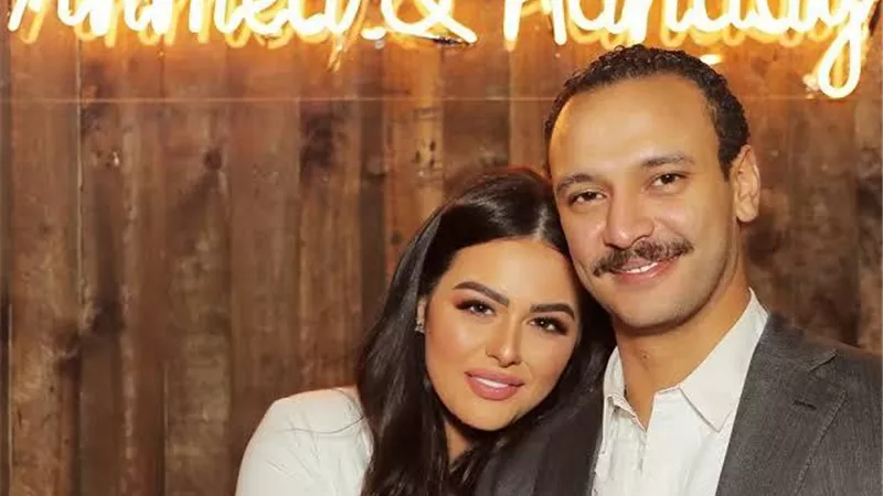 بعد شائعة انفصالهما.. أول ظهور لـ هنادى مهنا مع زوجها أحمد خالد صالح