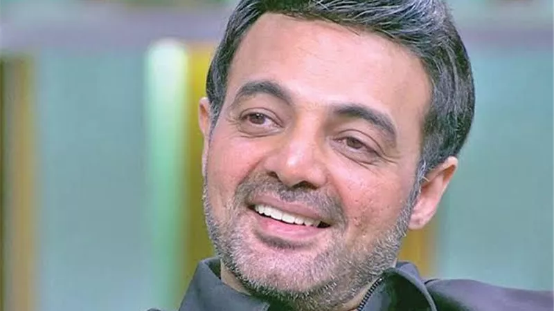 عمرو محمود ياسين يعلق على ظهور مؤمن زكريا مع أحمد عز :”كلنا غلابة والله”