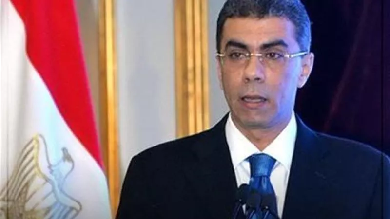 الخارجية تنعى الكاتب الصحفي ياسر رزق