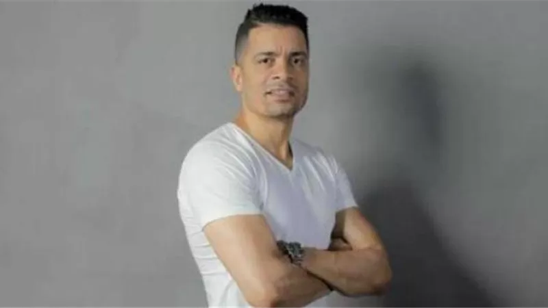 حسن شاكوش يتعرض لهجوم حاد بعد ظهوره مع راقصات فى السعودية