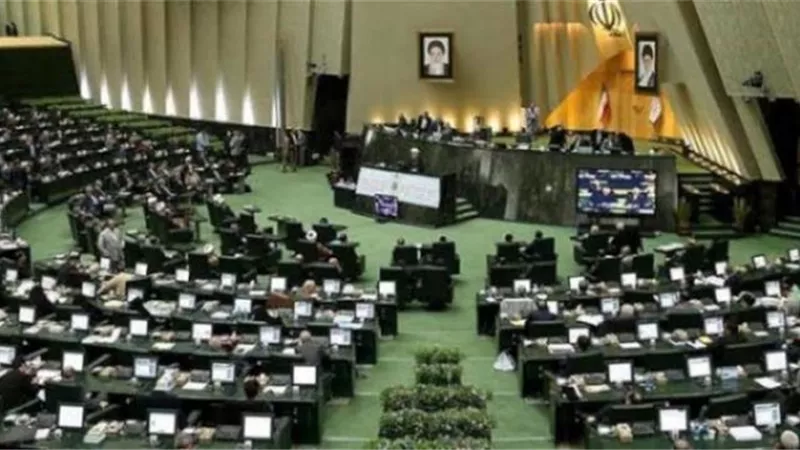كورونا يضرب البرلمان الإيراني.. تفاصيل مؤسفة
