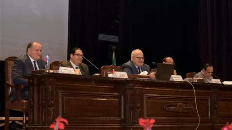 مجلس جامعة القاهرة يضع خطة تنفيذية لتفعيل وحدة رعاية النوابغ والموهوبين