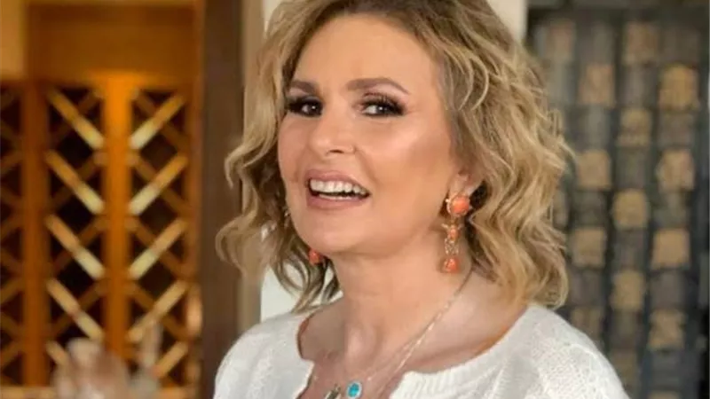 يسرا تشوق جمهورها لـ برنامجها الجديد ”كلام فى الحب”
