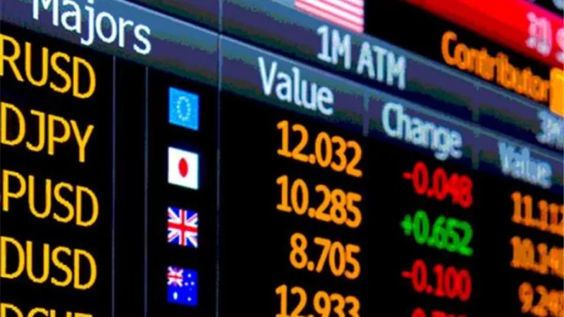 أداء إيجابى لمؤشرات البورصة فى مستهل تعاملات اليوم