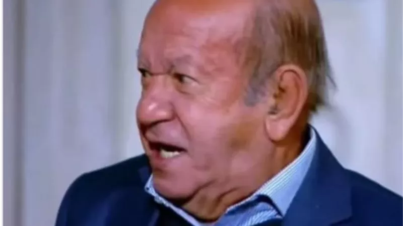 لطفى لبيب فى لقطة مؤثرة  أثناء تكريمه فى برنامج مع إدوارد