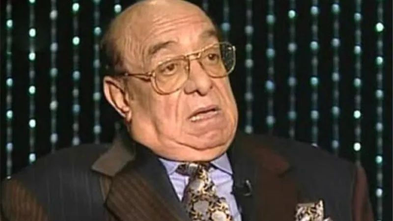 تشييع جثمان المخرج الراحل جلال الشرقاوى عقب صلاة الجمعة من مصطفى محمود