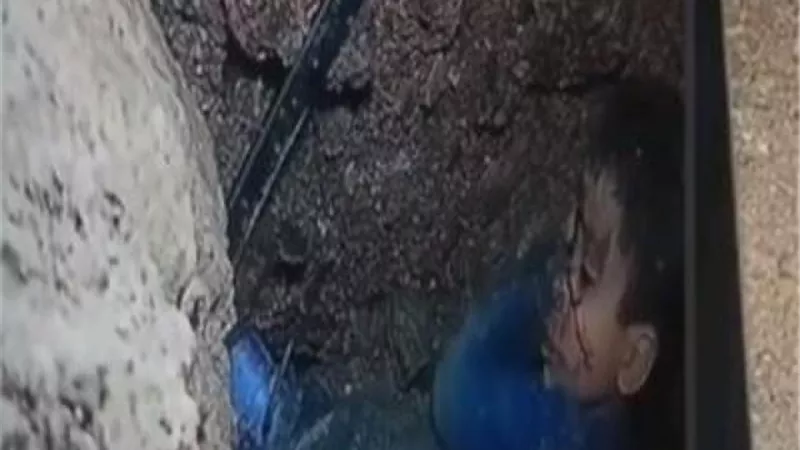 الملك محمد السادس يُعزي والدي الطفل ريان