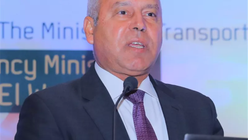 اتهاماتكم ظالمة.. كامل الوزير يوجه رسالة نارية إلي ”الصعايدة”