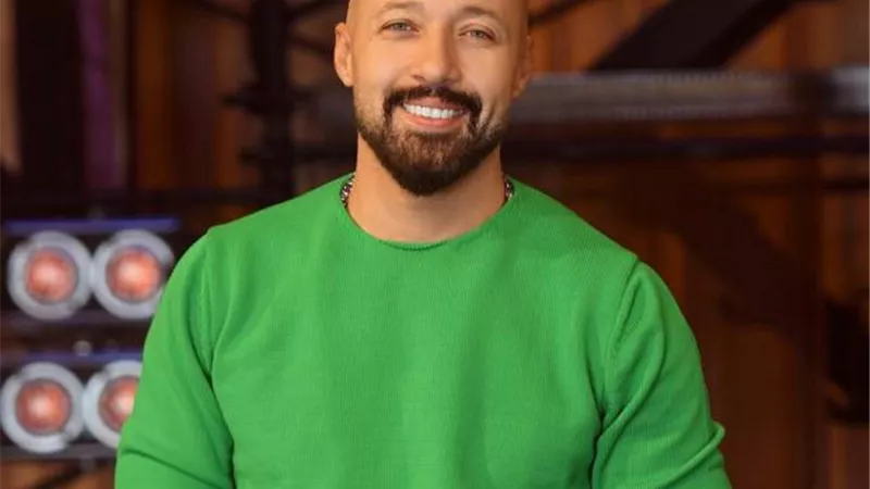 أحمد فهمى يودع ديكور ”أسود فاتح” الأسبوع المقبل.. إليك التفاصيل