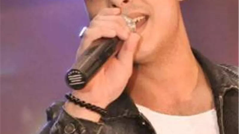 محمد فايز: أستعد لطرح أغنية ”ليك الشرف” ومحمد عساف قدوتى
