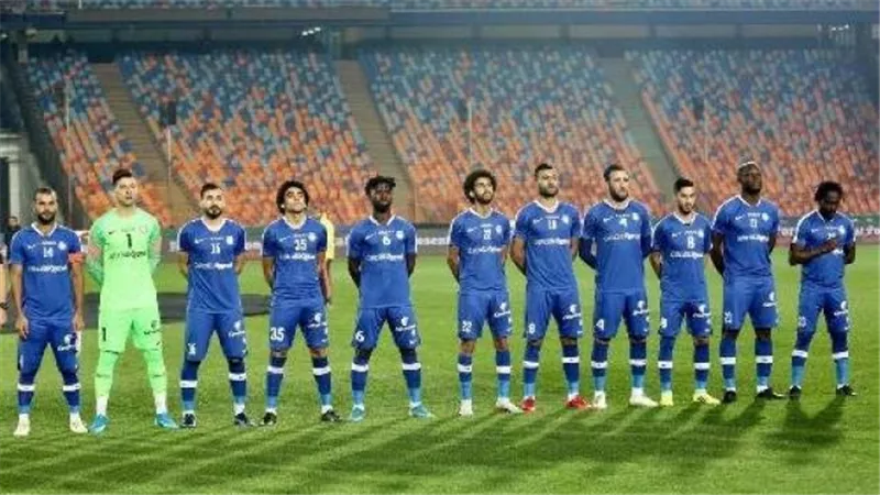 سموحة يتعادل مع الطلائع سلبيًا في الشوط الأول