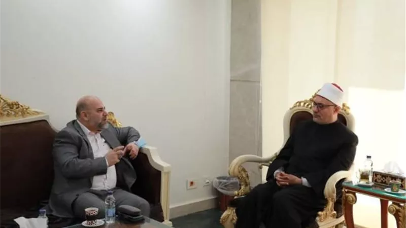 رئيس الهيئة الأوروبية للمراكز الإسلامية يبحث الاستفادة من دعاة الأزهر  في مواجهة الفكر المتطرف