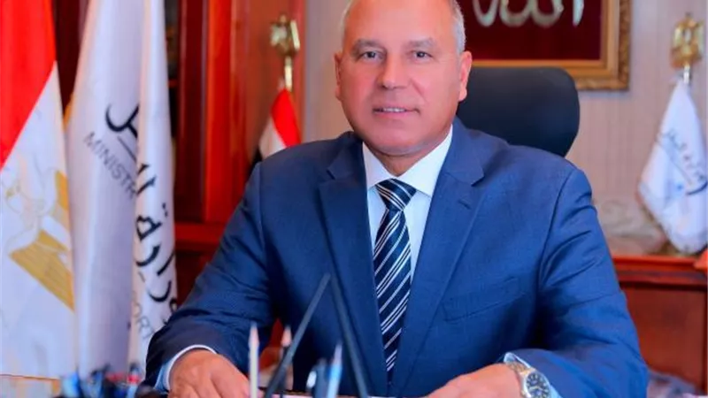 «النقل» تكشف حقيقة تصريحات الوزير المسيئة لأهالي الصعيد