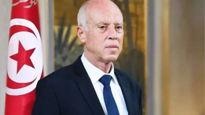 قرار عاجل لـ قيس سعيد يهز تونس