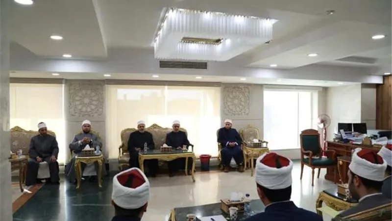 شاهد.. كيف يتابع أمين «البحوث الإسلامية» خطط العمل الدعوي بالمحافظات؟