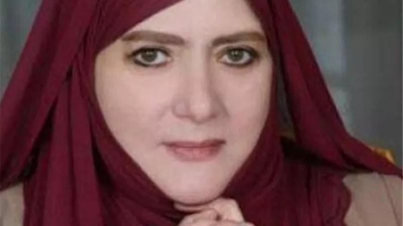 شاهد.. ظهور مفاجىء لـ شمس البارودي بدون حجاب
