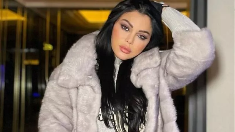 هيفاء وهبى تخطف الأنظار بإطلالة جريئة في أحدث جلسة تصوير