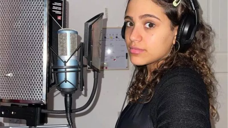 جنا عمرو دياب بإطلالة جريئة فى أحدث ظهور لها