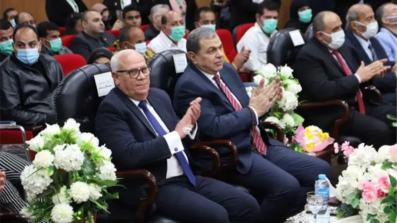 شاهد.. تسليم 3306 وثيقة تأمين تكافلي للعمالة غير المنتظمة ببورسعيد
