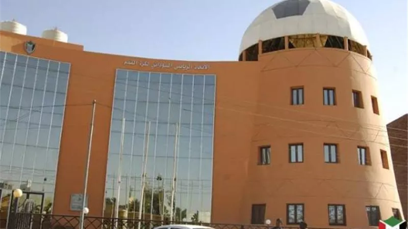 فراغ إداري يهدد استقرار الكرة السودانية