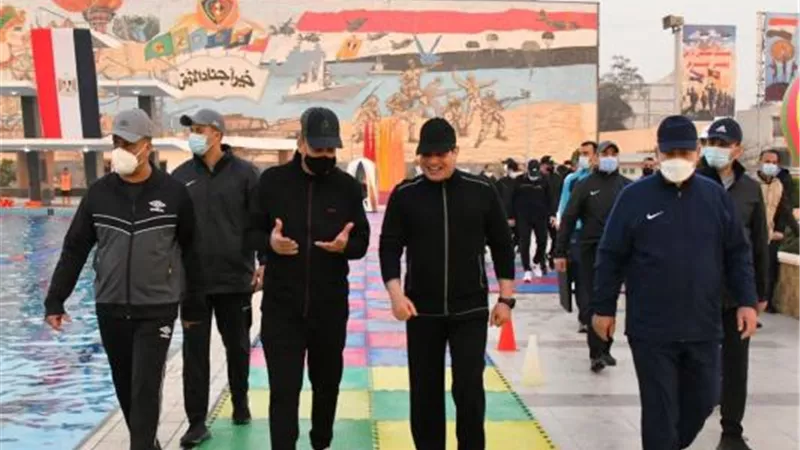 السيسي يقوم بجولة تفقدية لمقر الكلية الحربية فجر اليوم
