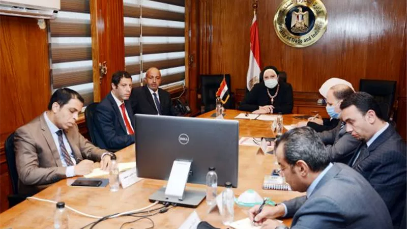 وزيرة التجارة والصناعة تبحث مع أعضاء التصديري للملابس الجاهزة سبل زيادة معدلات التصدير خلال المرحلة المقبلة