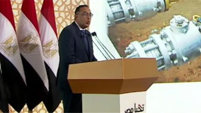 مدبولي : 100 مليار جنيه حجم استثمارات مشروعات البنزين والسولار بالإسكندرية