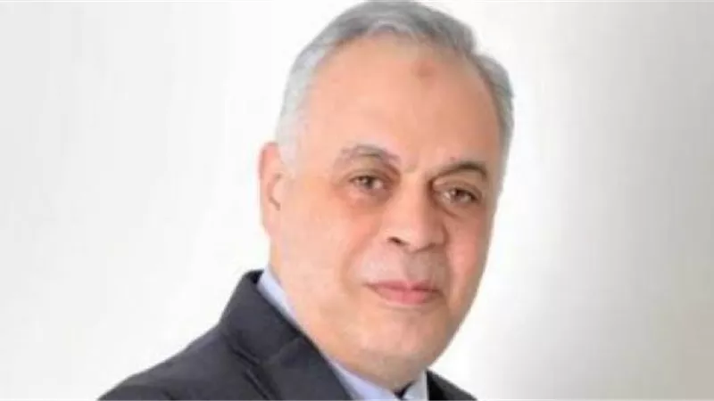 أشرف زكي ضيف شرف مع ماجدة زكي في مسلسل ”قوت القلوب”