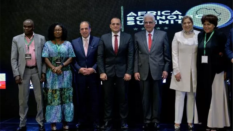 بالصور .. رئيس الجامعة البريطانية في مصر يشارك في مؤتمر القمة الاقتصادية الأفريقي
