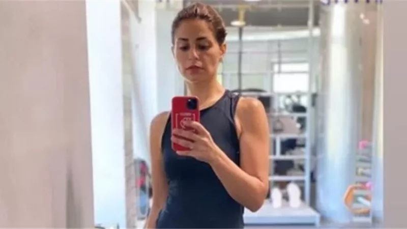 منة فضالي تستعرض لياقتها البدنية من الجيم