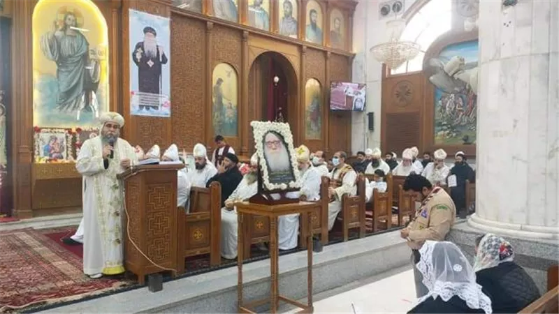 صور.. كيف أحيت الكنيسة الذكرى الأولى لأسقف بني مزار ؟