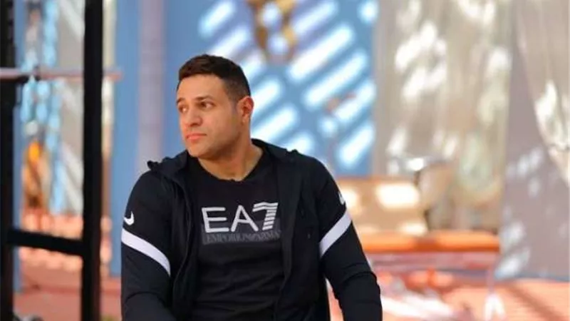 محمد نور يودع ديكور ”الحب بتفاصيله” بعد انتهاء التصوير