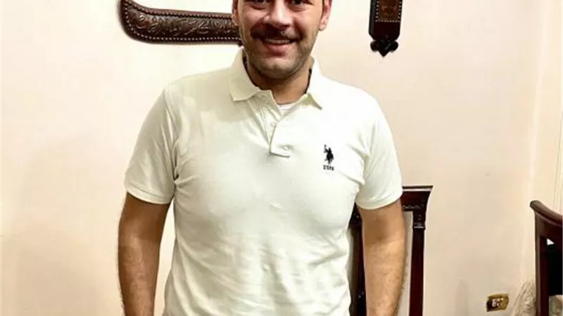 ”خيط حرير” يحول محمد على رزق من ممثل إلي طبيب جراح.. إليك التفاصيل