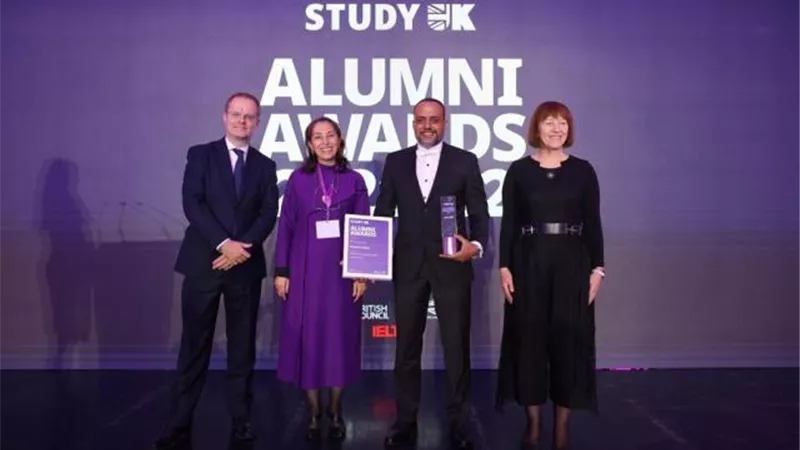 أستاذ بالجامعة الأمريكية يحصل على جائزة المجلس الثقافي البريطاني في العلوم والاستدامة