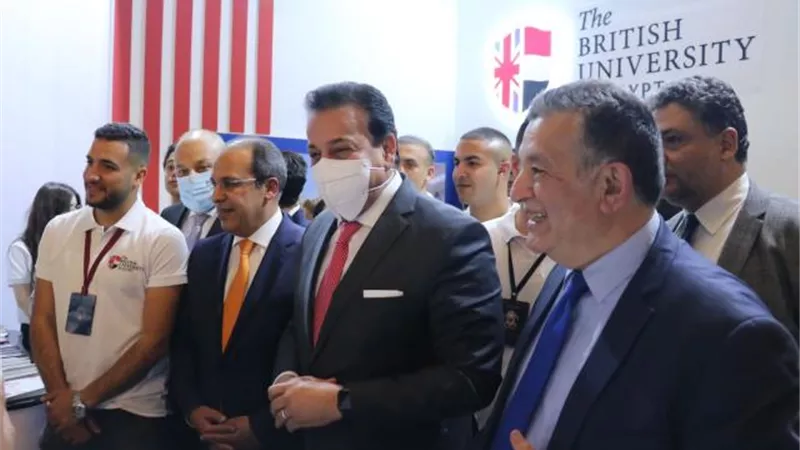 بالصور .. الجامعة البريطانية في مصر تشارك في ملتقى ومعرض «إيديوجيت»