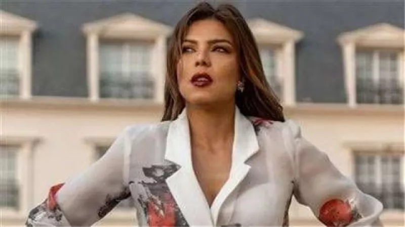 ناهد السباعى تجذب الأنظار بشخصيتها في مسلسل ”منورة بأهلها”