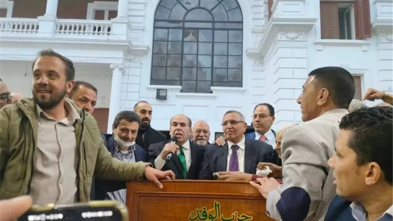 بعد فوزه فى الانتخابات .. أول تصريحات لرئيس الوفد الجديد