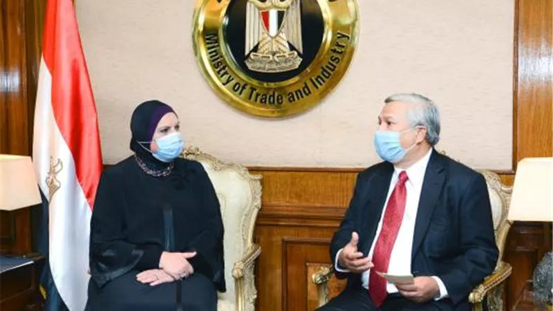 وزيرة التجارة والصناعة تبحث مع السفير الاندونيسي بالقاهرة سبل تعزيز التعاون الاقتصادي المشترك بين البلدين