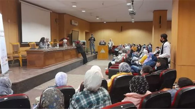 بالصور .. ندوة توعوية لمستشفى بهية لطلاب ألسن عين شمس بمرض سرطان الثدي