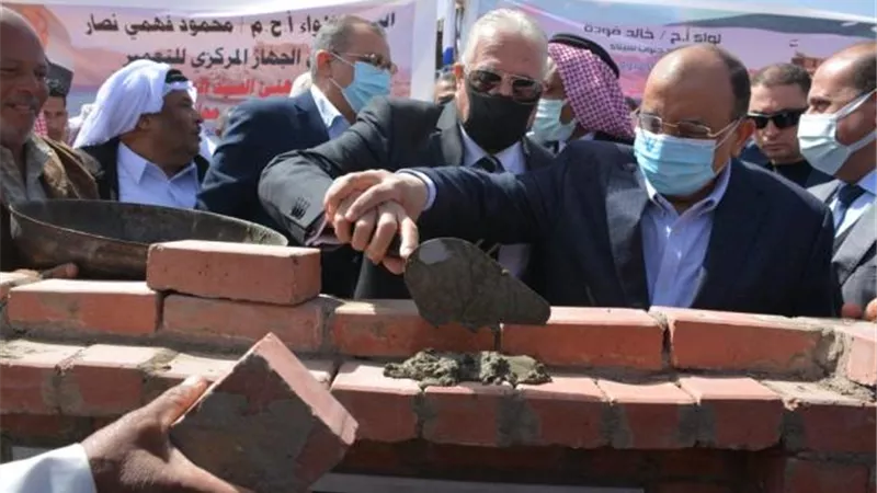 بالصور.. وزير التنمية المحلية ومحافظ جنوب سيناء يضعان حجر الأساس لإنشاء محطة مياه تحلية البحر بـ طابا