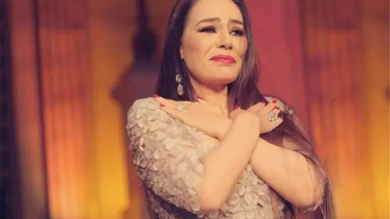 شريهان تبعث رسالة تهنئة للامهات حول العالم