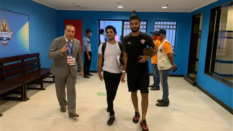 وصول لاعبي الزمالك استاد الدفاع الجوي لخوض مباراة بيراميدز المرتقبة