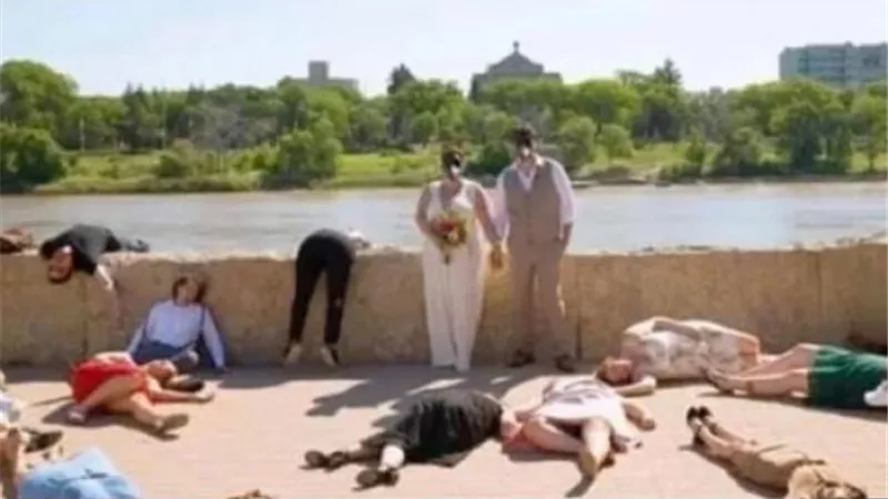 من حفل الزفاف إلى الميتم.. قصة الجثث المنتشرة في قاعة الزفاف