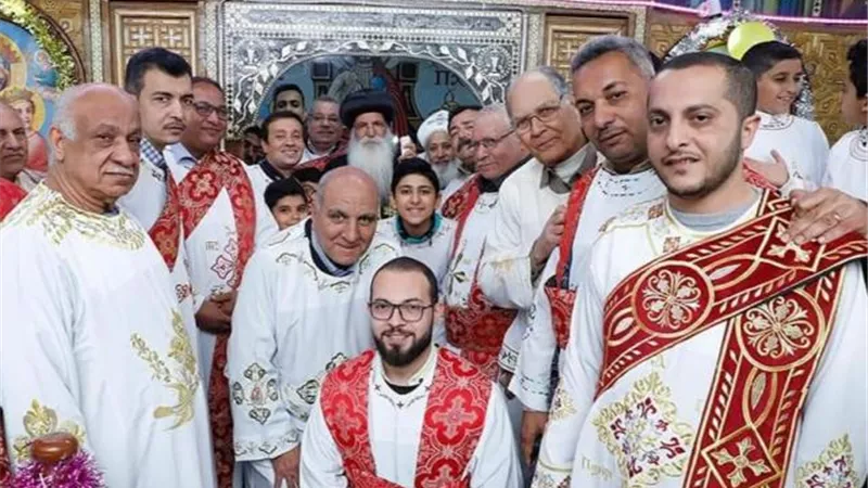 صور.. تدشين مذبح ورسامة شماسية بكنيسة ”أبو سيفين ومار مينا” بطما