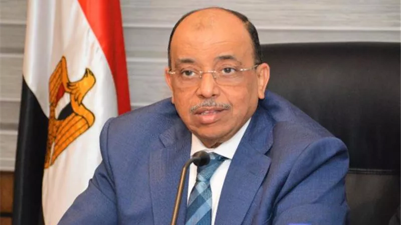 شعراوى يوجه بالتصدى لاحتكار السلع أو رفع الأسعار