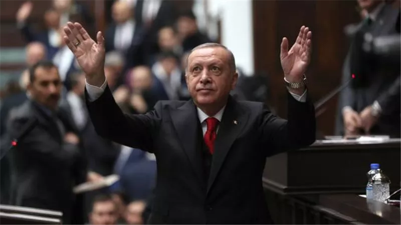أردوغان يتبجح.. مستعدون للحرب.. ولا نفرط في ثروات الشرق الأوسط