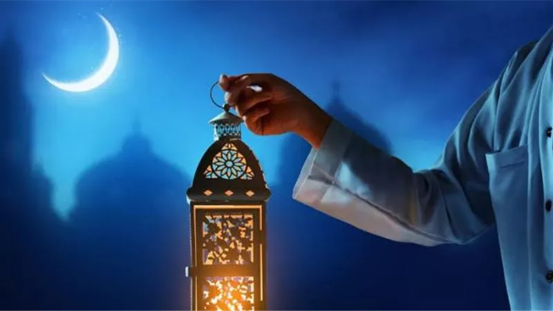 «الإفتاء» توضح أعذار ورخص شرعية تبيح الفطر