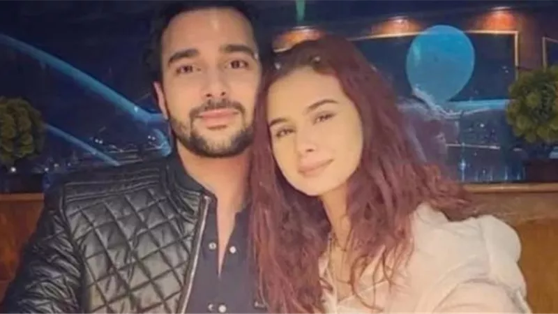 حديث السوشيال ميديا.. منة عرفة تكشف كواليس انفصالها عن زوجها وتعلق: بحبه جدًا