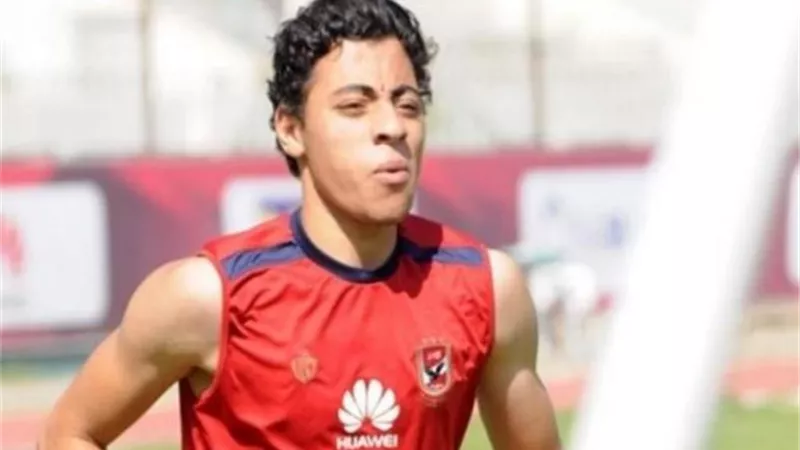طبيب الأهلى يكشف موعد عودة أكرم توفيق للملاعب