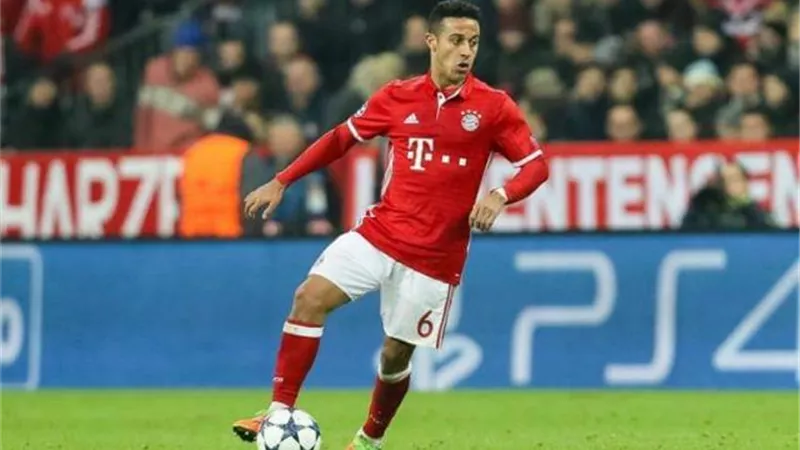 برشلونة يهدد رغبة ليفربول في التعاقد مع ألكانتارا